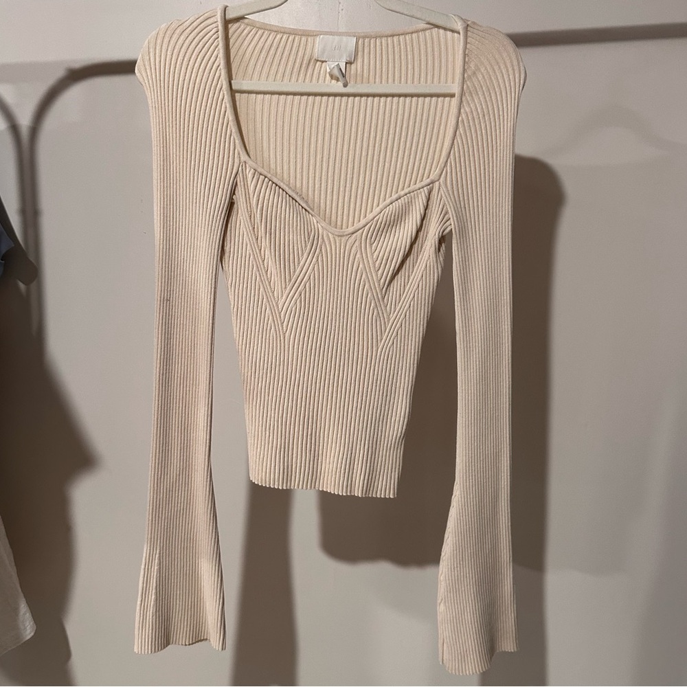 ❤️ H&M Elegant Cream Ribbed Knit Top